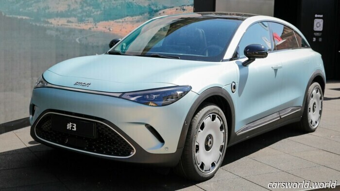 L'autonomia reale di questa auto elettrica è inferiore del 23%, ma non è la cosa peggiore | Carscoops